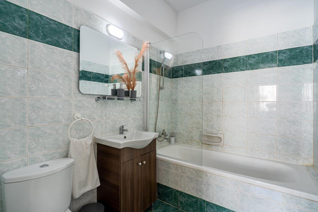 Araminta 2-Bedroom Apartment In Ларнака Экстерьер фото